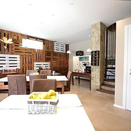 Affittacamere Smile Accomodation 奥斯塔 外观 照片