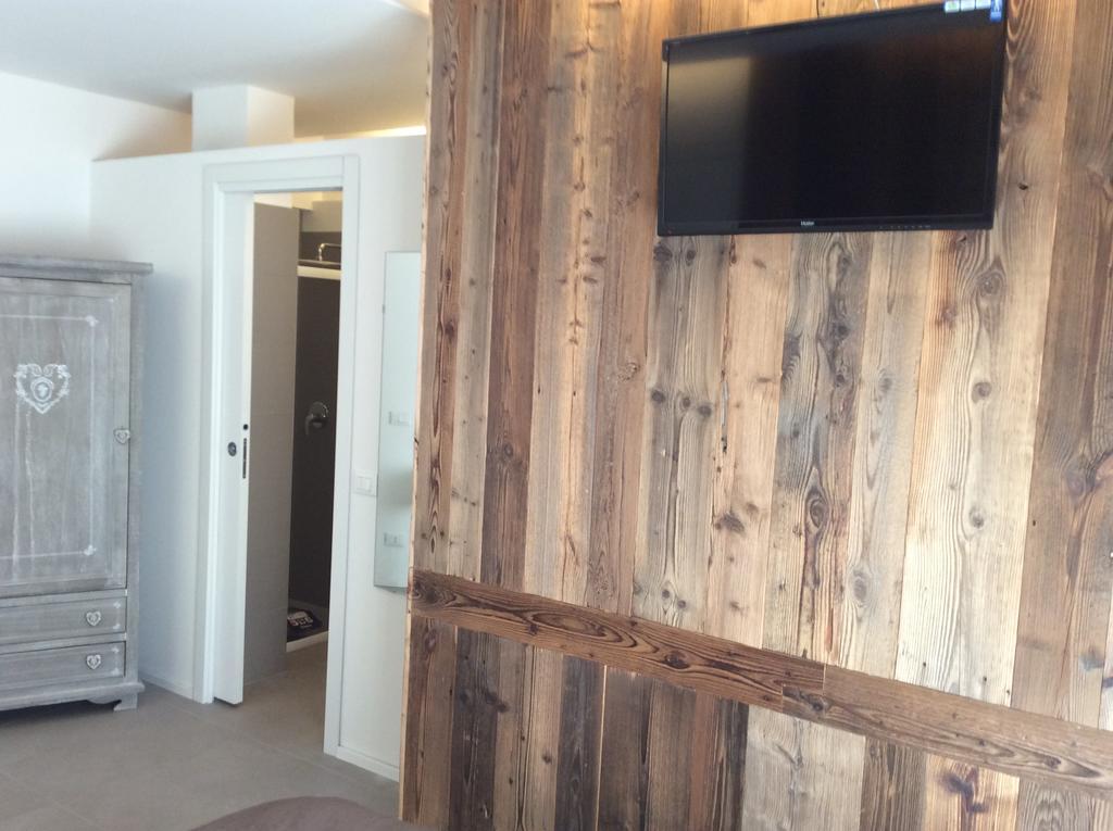 Affittacamere Smile Accomodation 奥斯塔 客房 照片