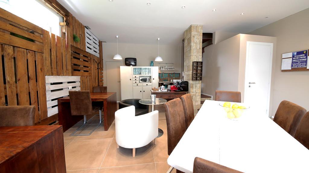 Affittacamere Smile Accomodation 奥斯塔 外观 照片