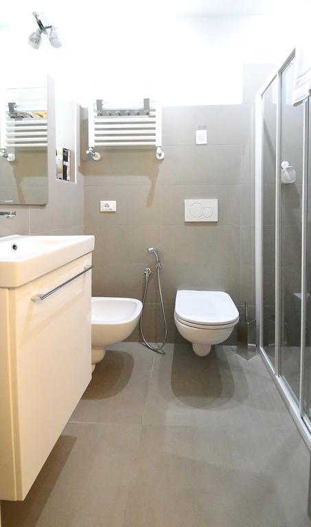 Affittacamere Smile Accomodation 奥斯塔 外观 照片
