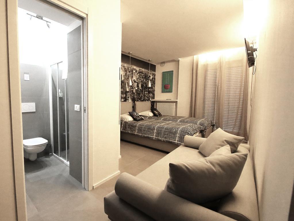 Affittacamere Smile Accomodation 奥斯塔 外观 照片